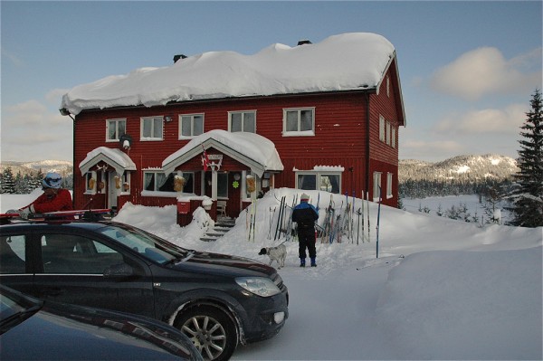 Solvang byr på parkeringsplasser, vafler  flott utsikt over Garsjø